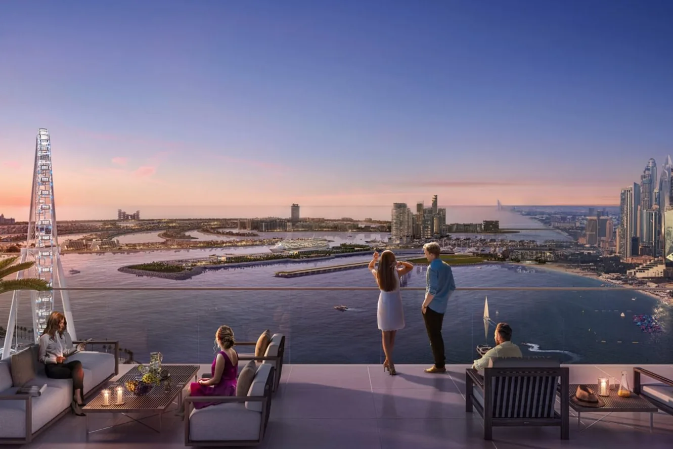 Observation deck with barbecue area on the roof