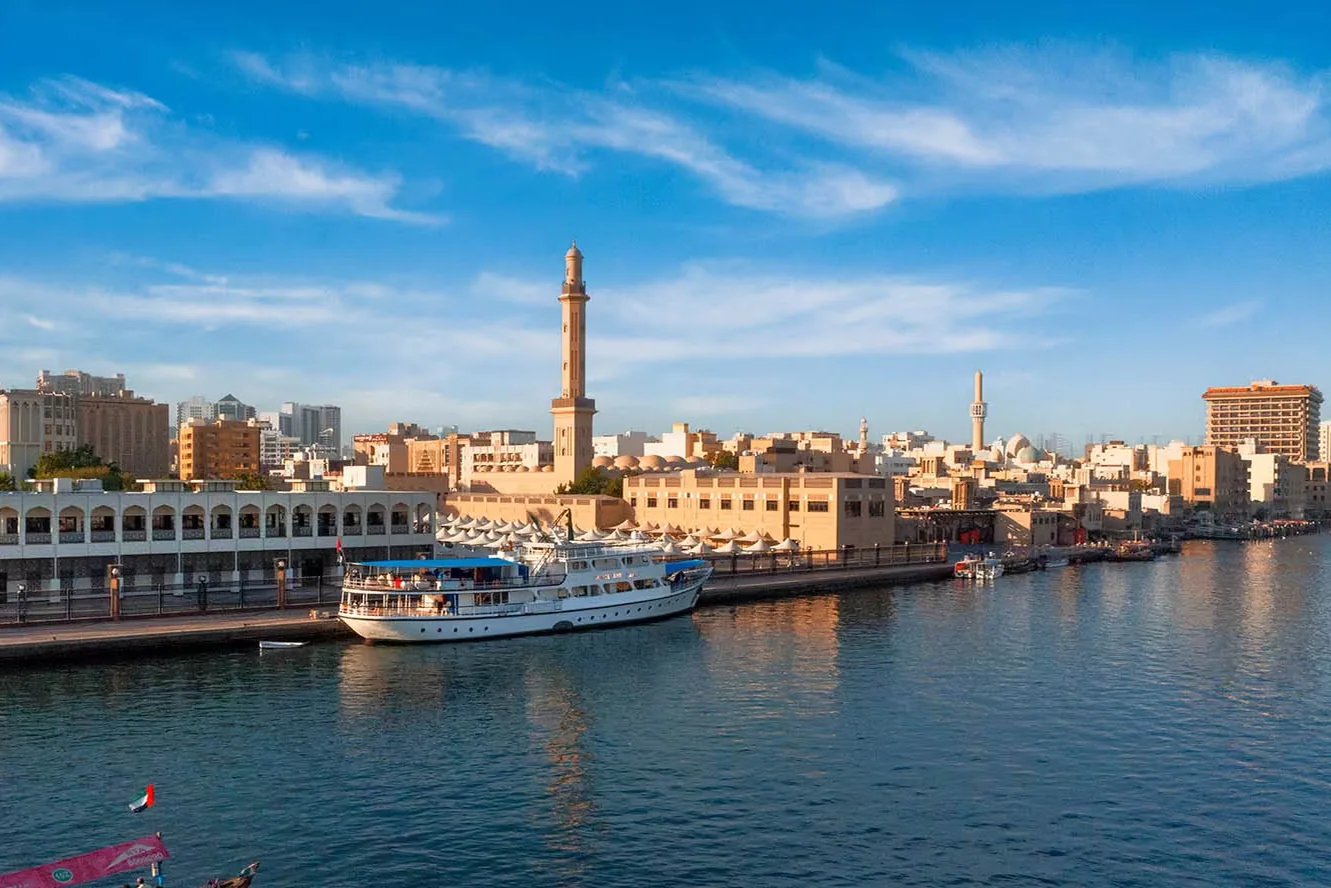 Proximity to Dubai's landmark locations