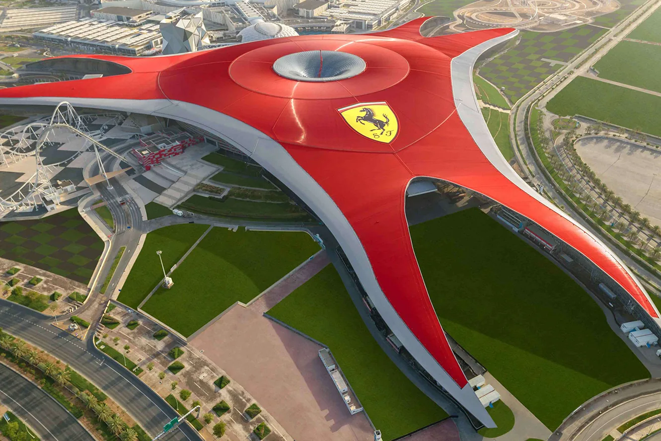 The world’s and UAE’s unique entertainment complexes are nearby